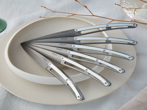 6 Deejo steak knives, Chrome plated